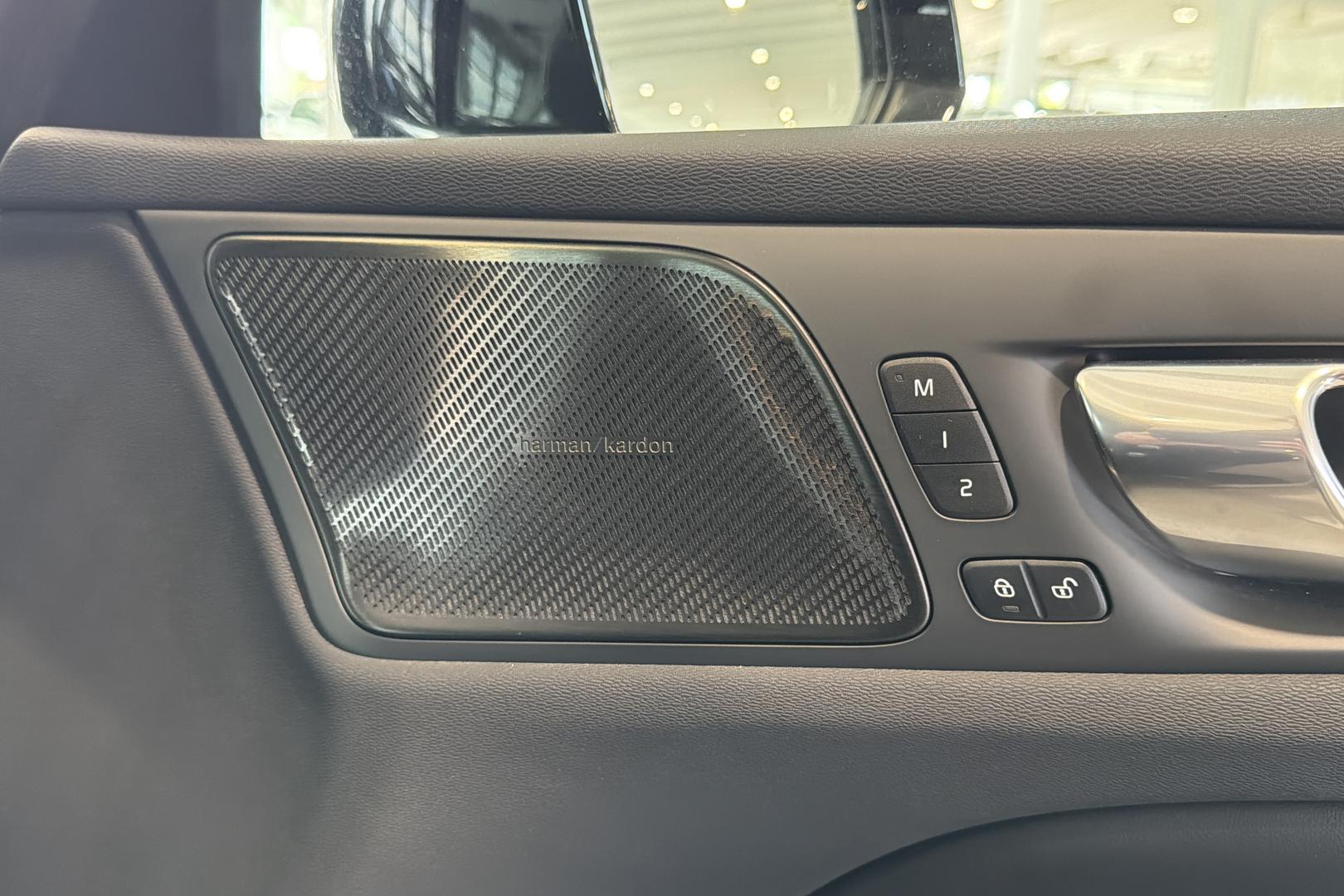 Volvo S60 2023