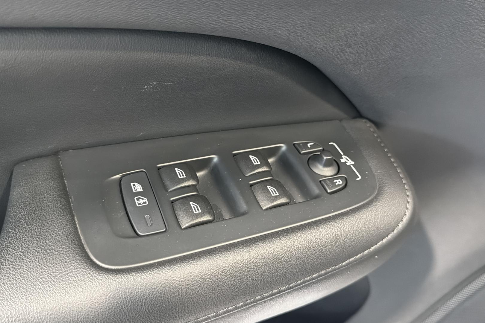 Volvo S60 2023