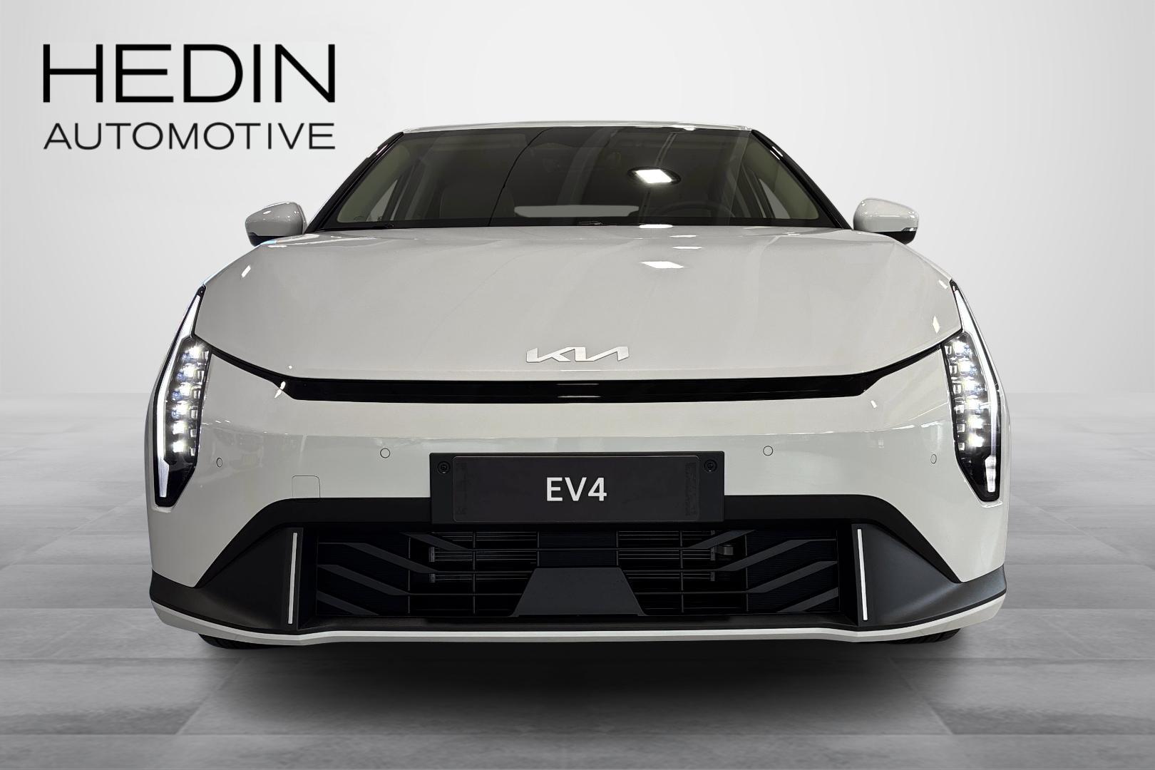 Kia EV4 4