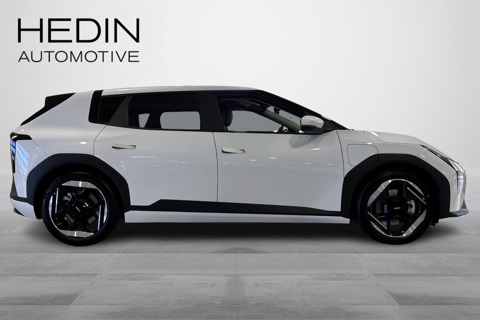 Kia EV4 6