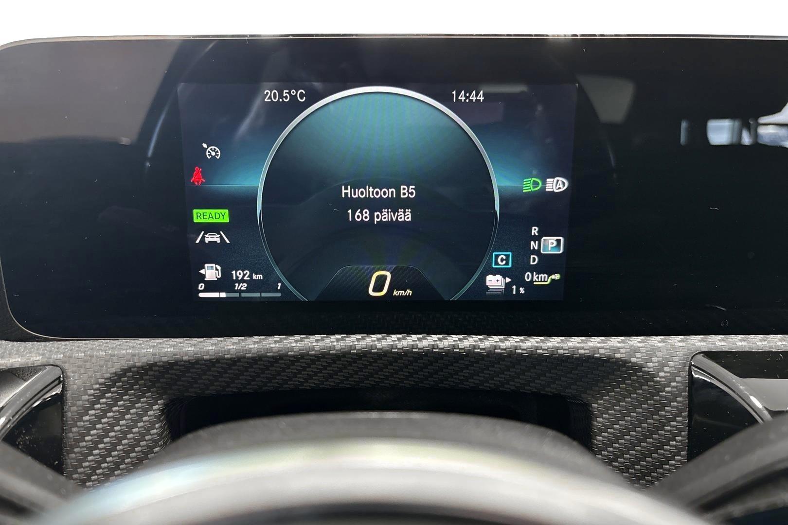 MERCEDES-BENZ A 2020