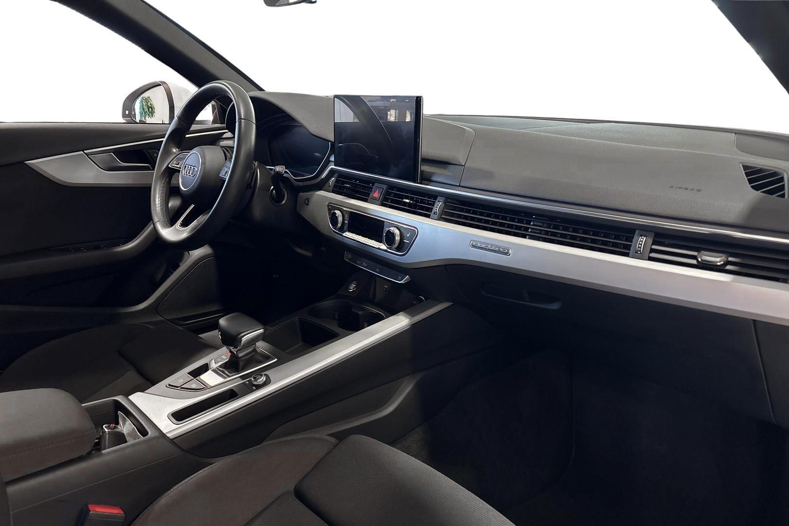 Audi A4 2023