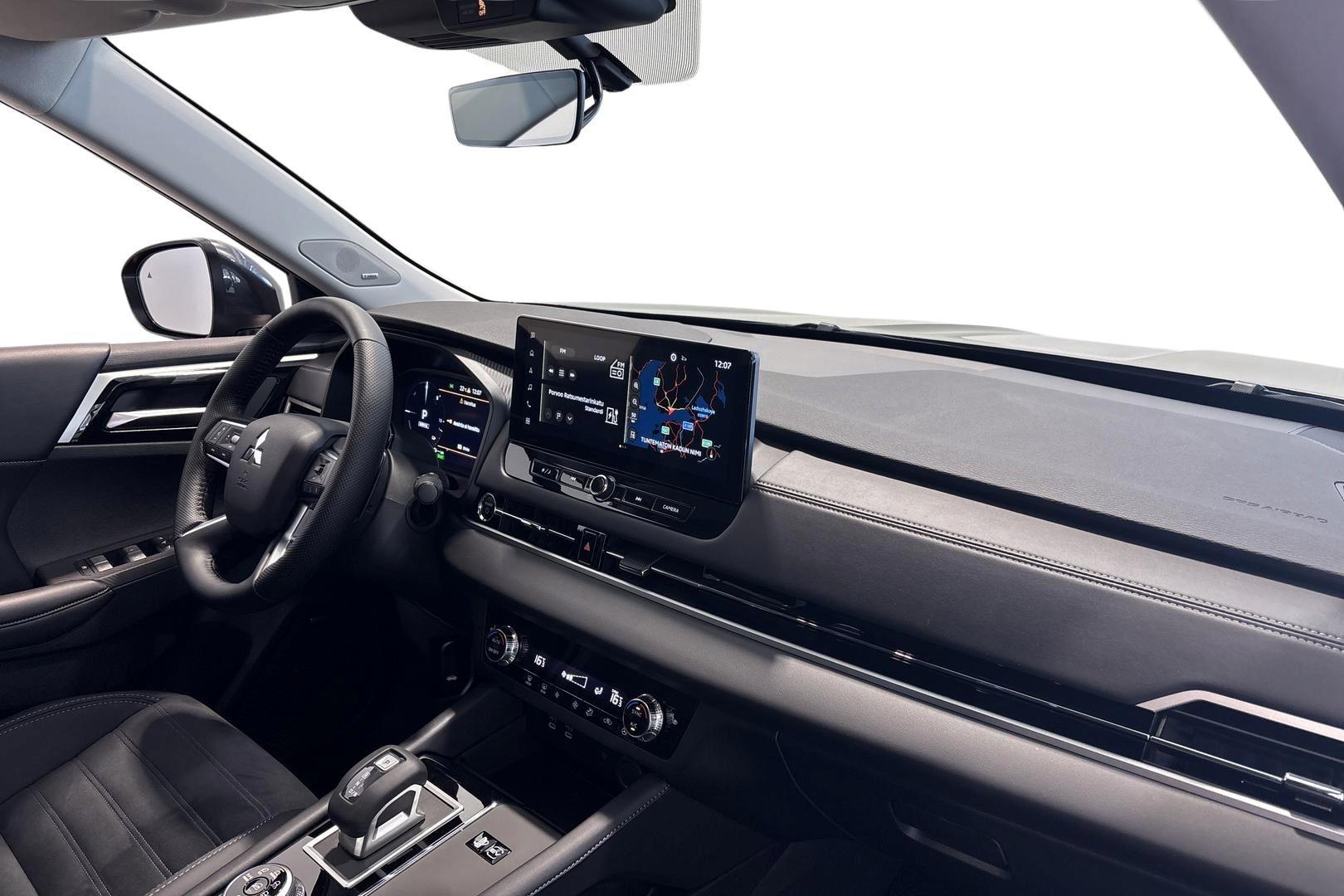 Mitsubishi Outlander 2025