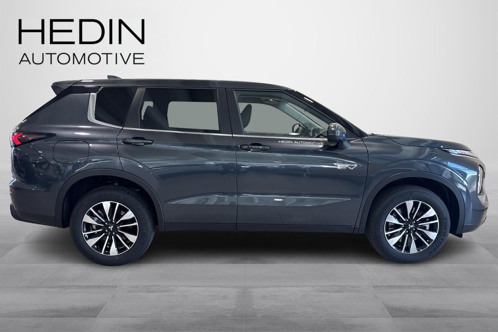 Mitsubishi Outlander 2025