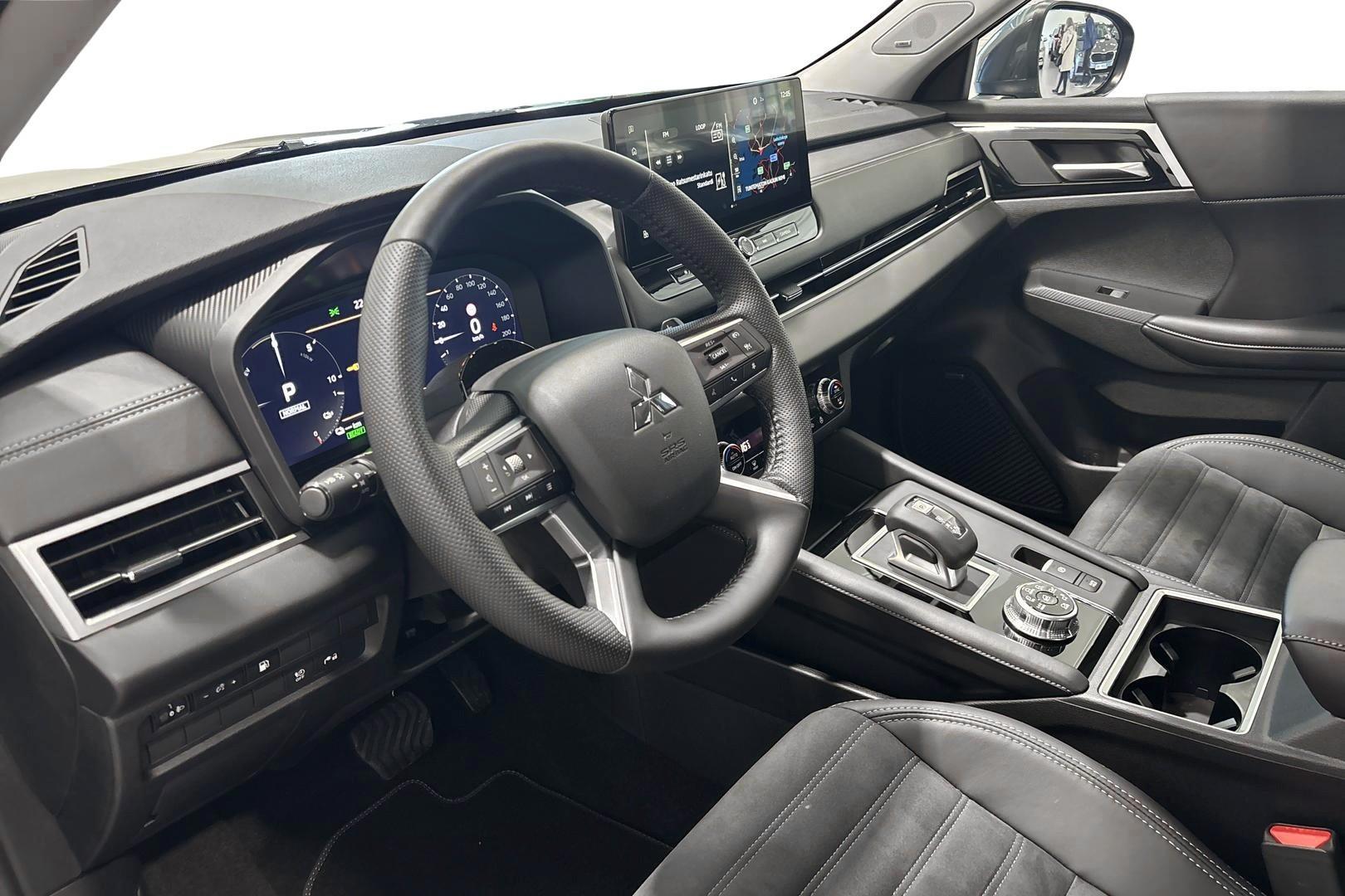Mitsubishi Outlander 2025