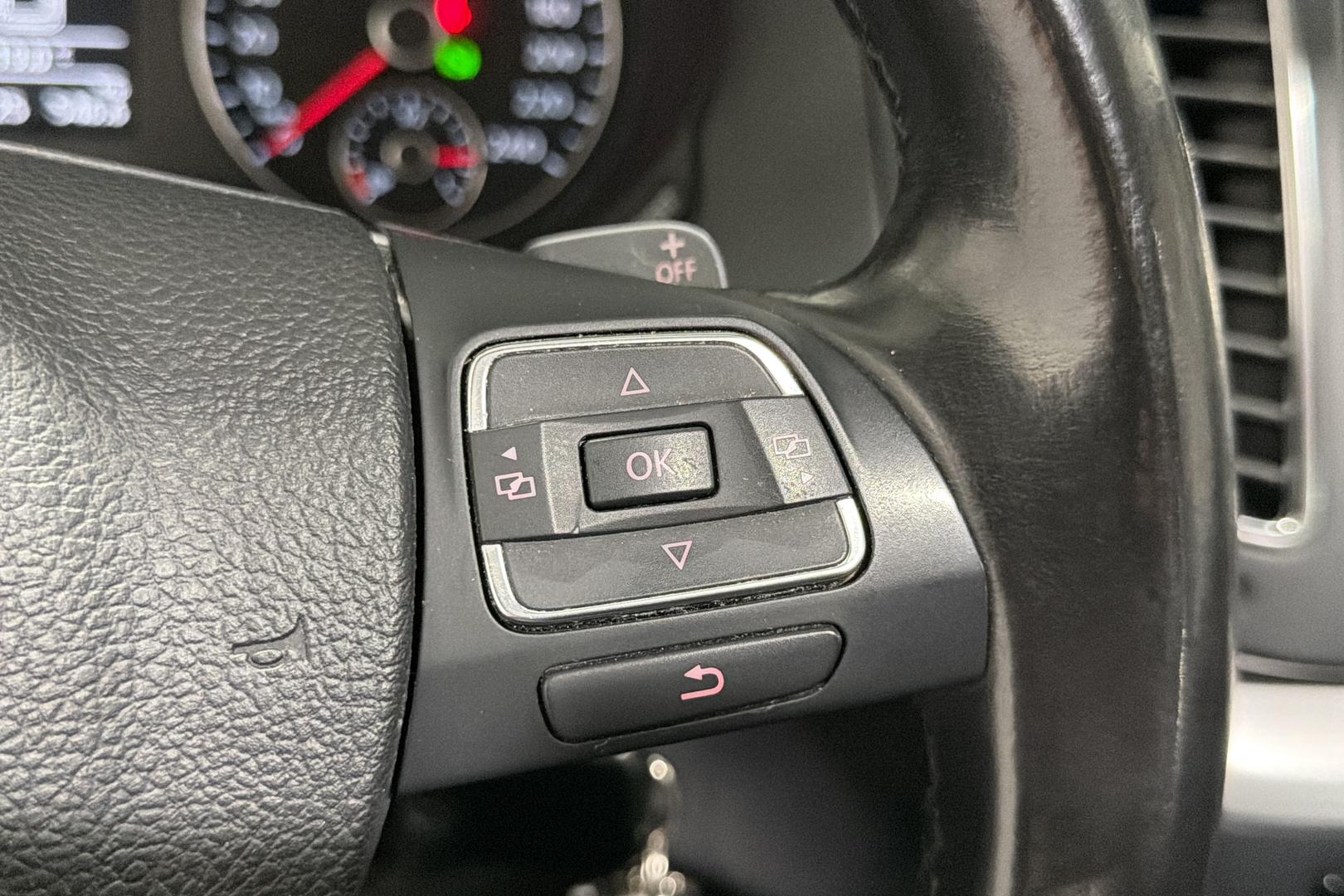 VOLKSWAGEN SHARAN 2013