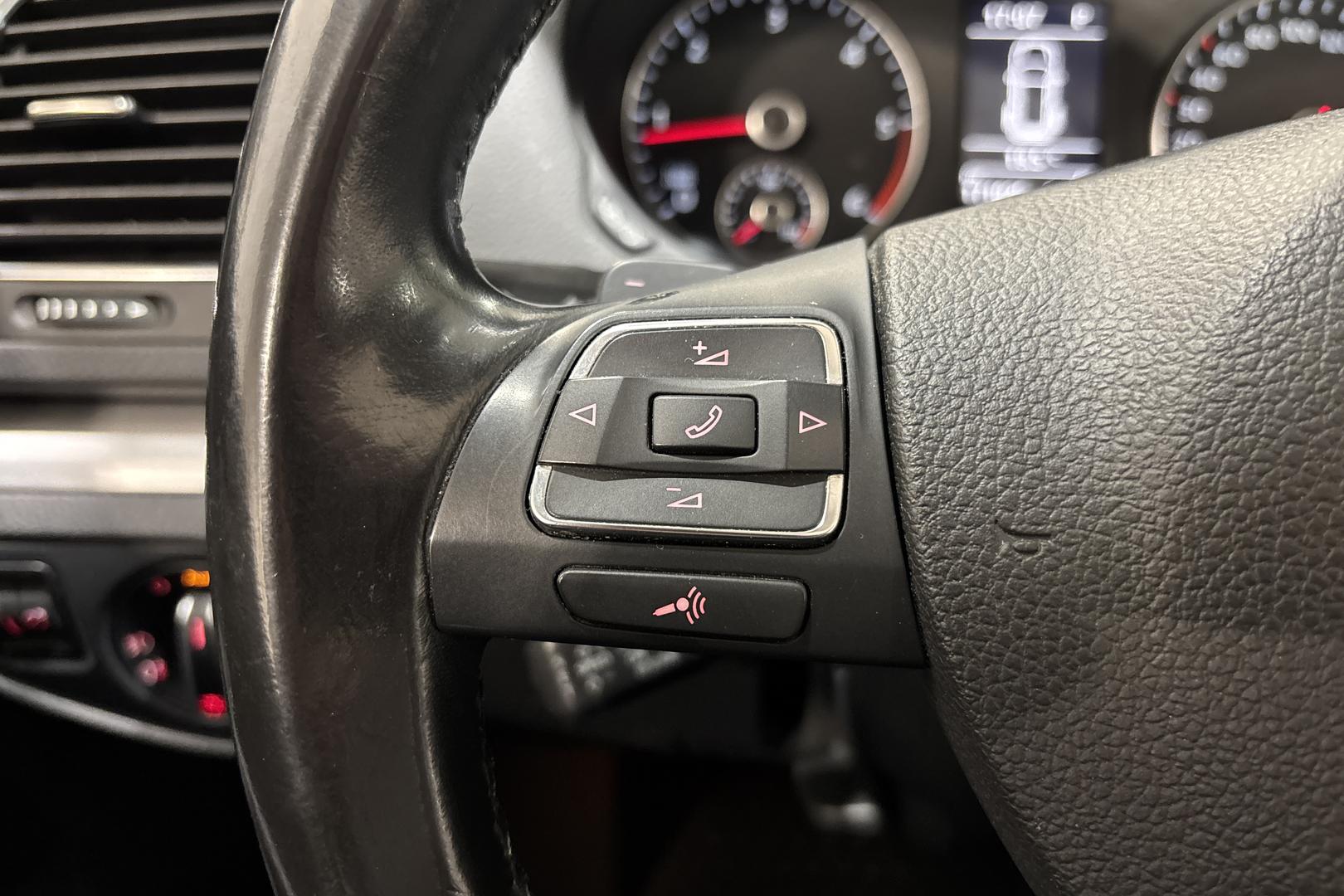 VOLKSWAGEN SHARAN 2013