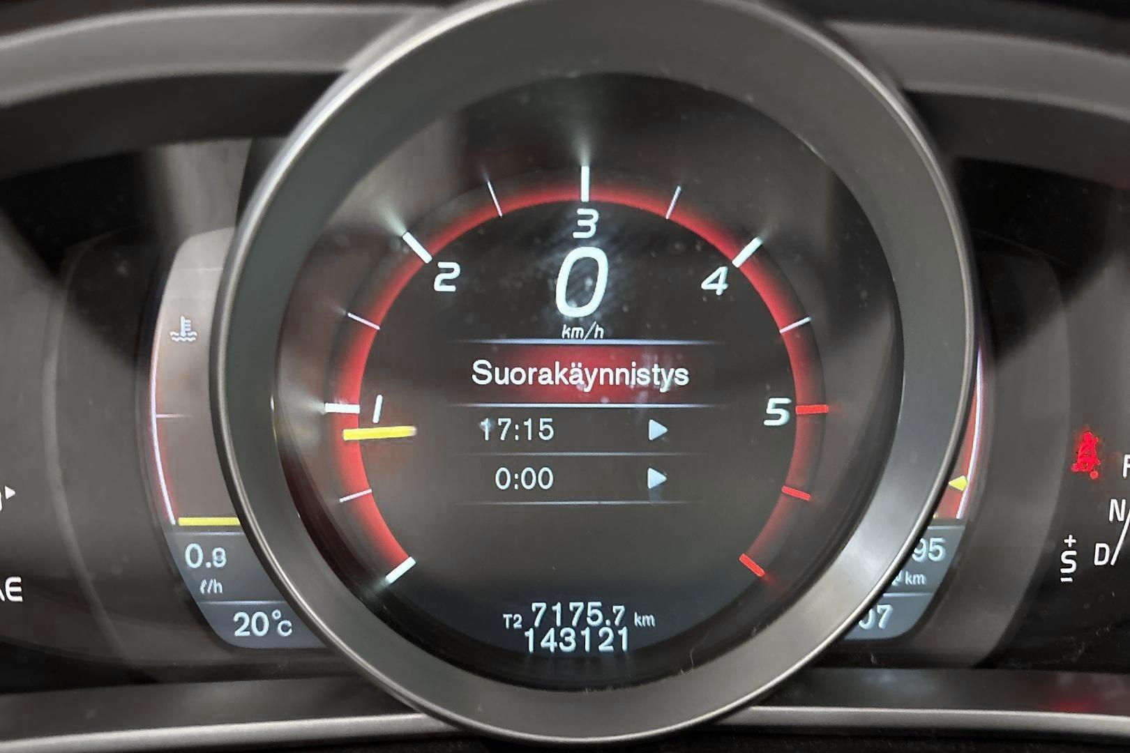 Volvo V40 Cross Country 2015