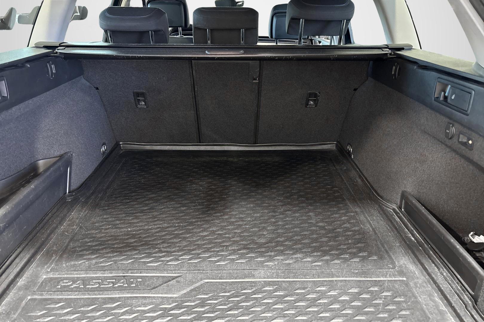 VOLKSWAGEN PASSAT 2020