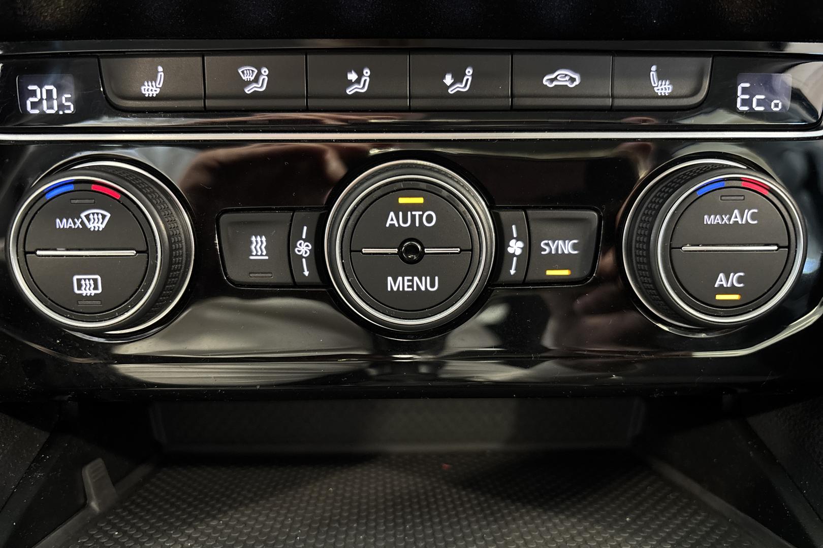 VOLKSWAGEN PASSAT 2020