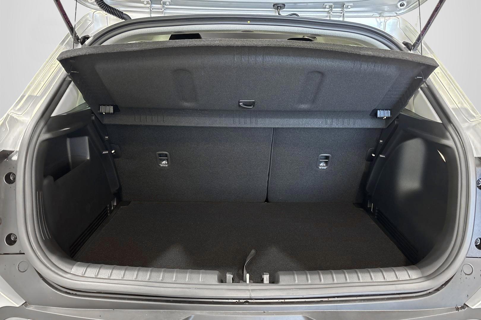 KIA STONIC 10