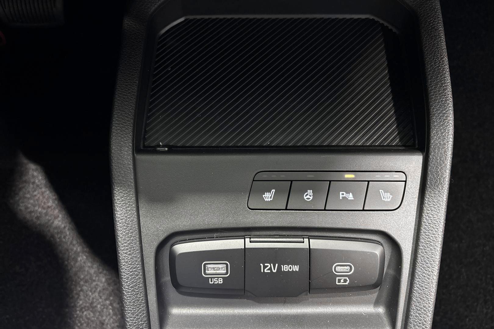 KIA STONIC 27