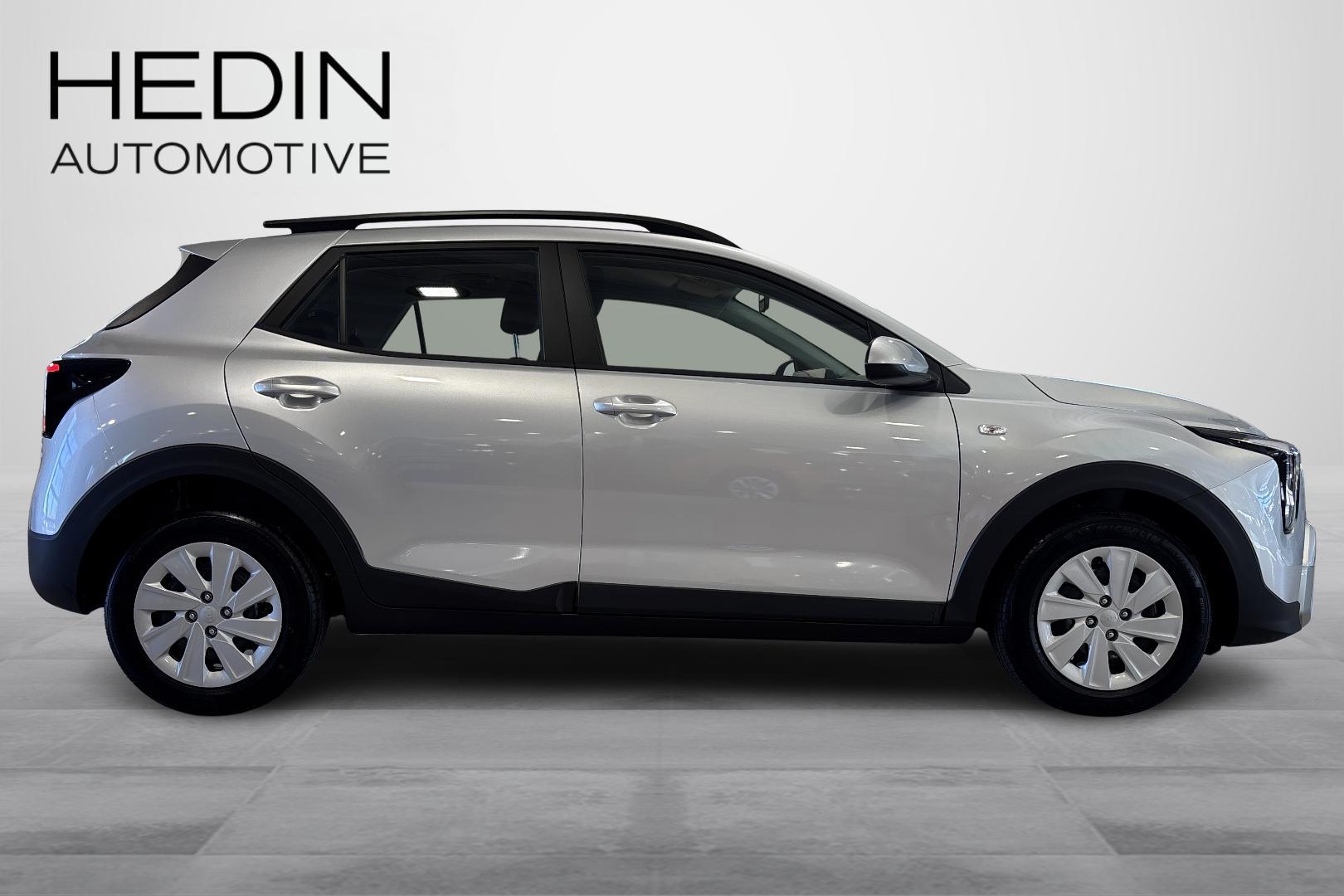 KIA STONIC 6