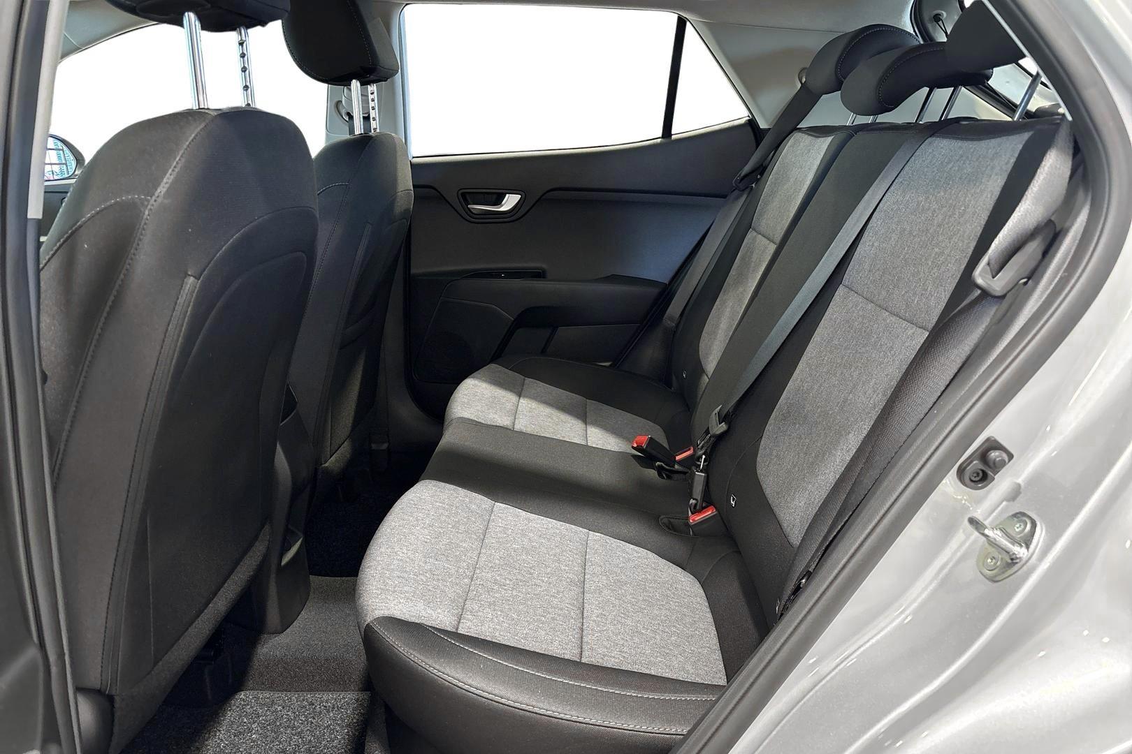 KIA STONIC 9