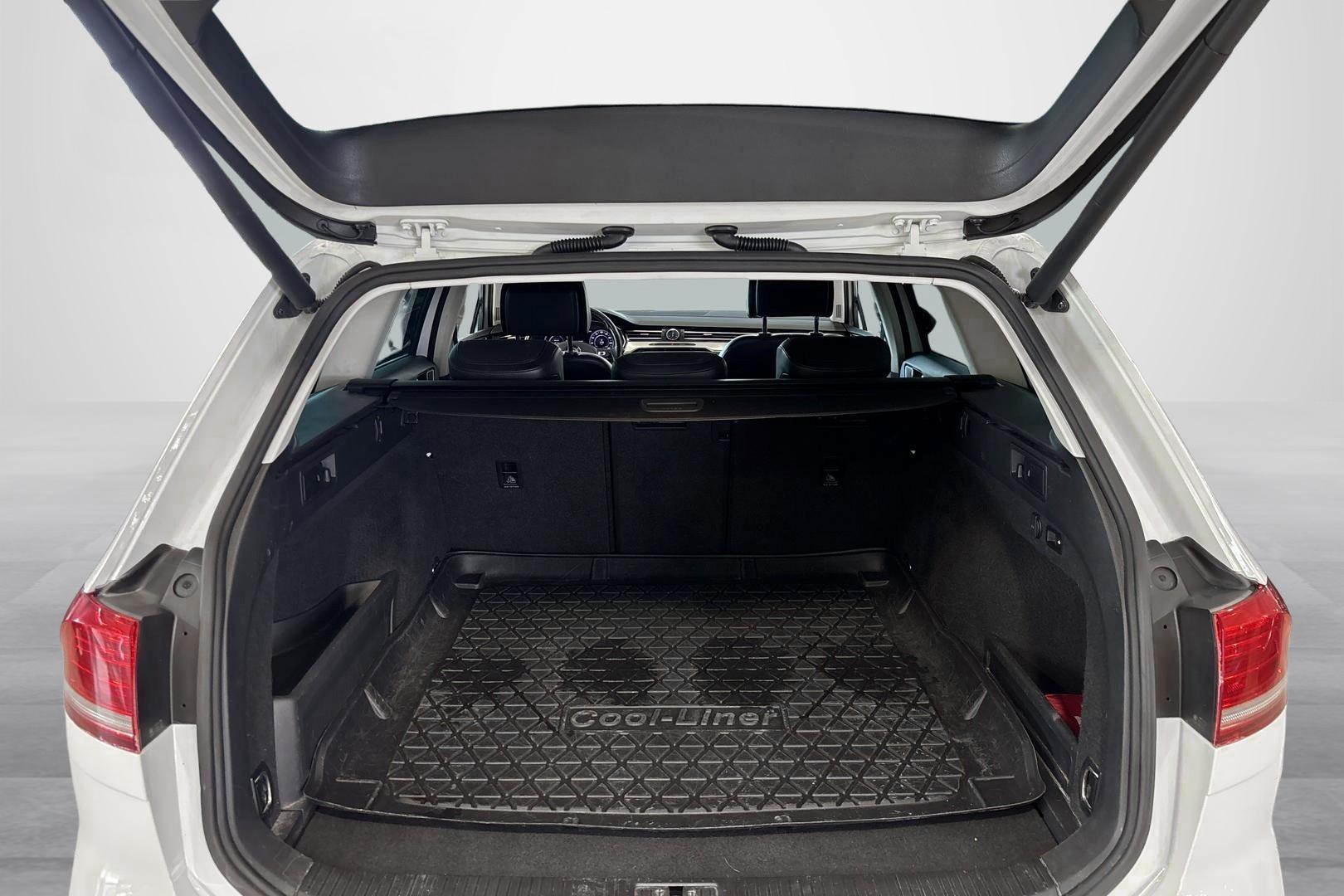 VOLKSWAGEN PASSAT 2017