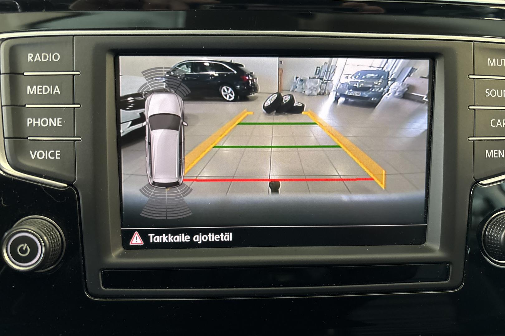 VOLKSWAGEN PASSAT 2017