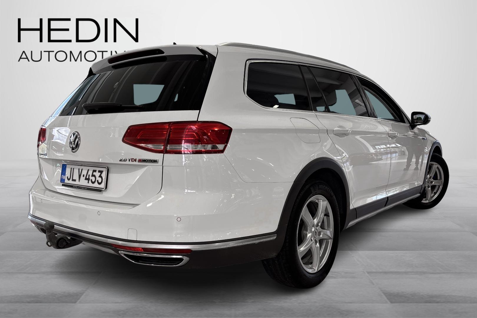 VOLKSWAGEN PASSAT 2017