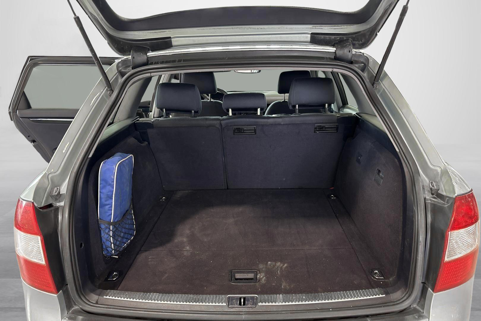 AUDI A4 2003