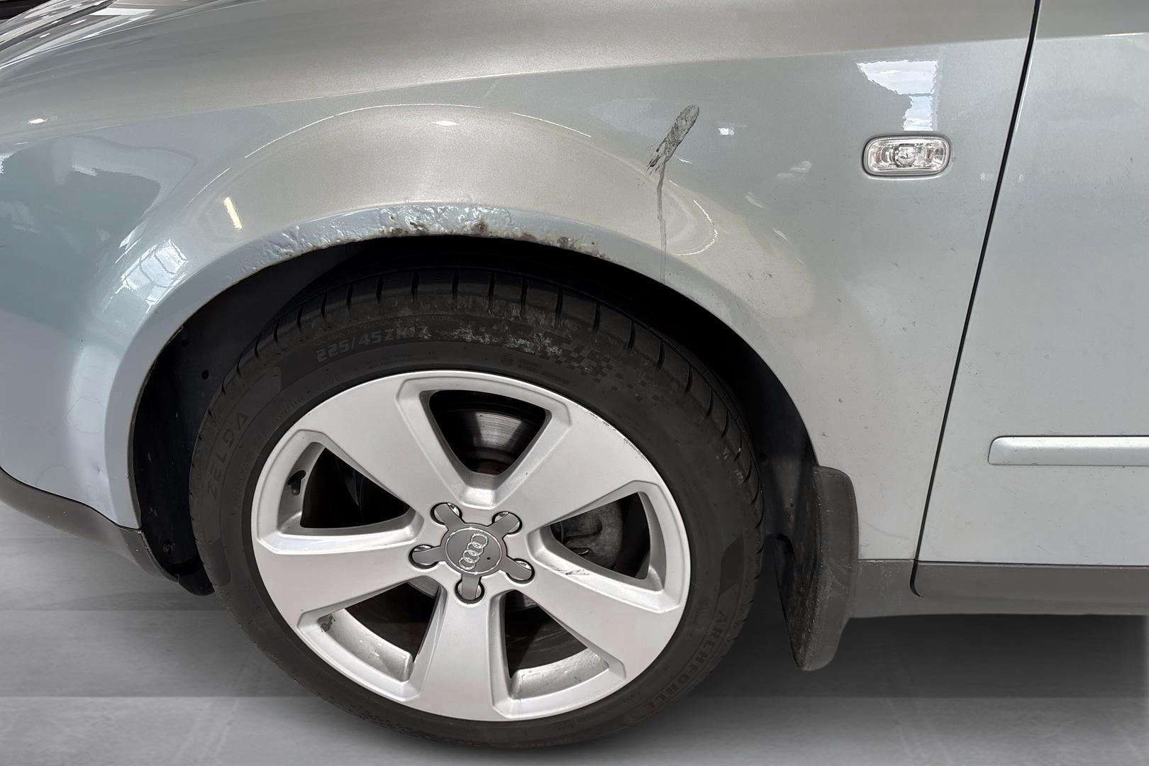 AUDI A4 2003
