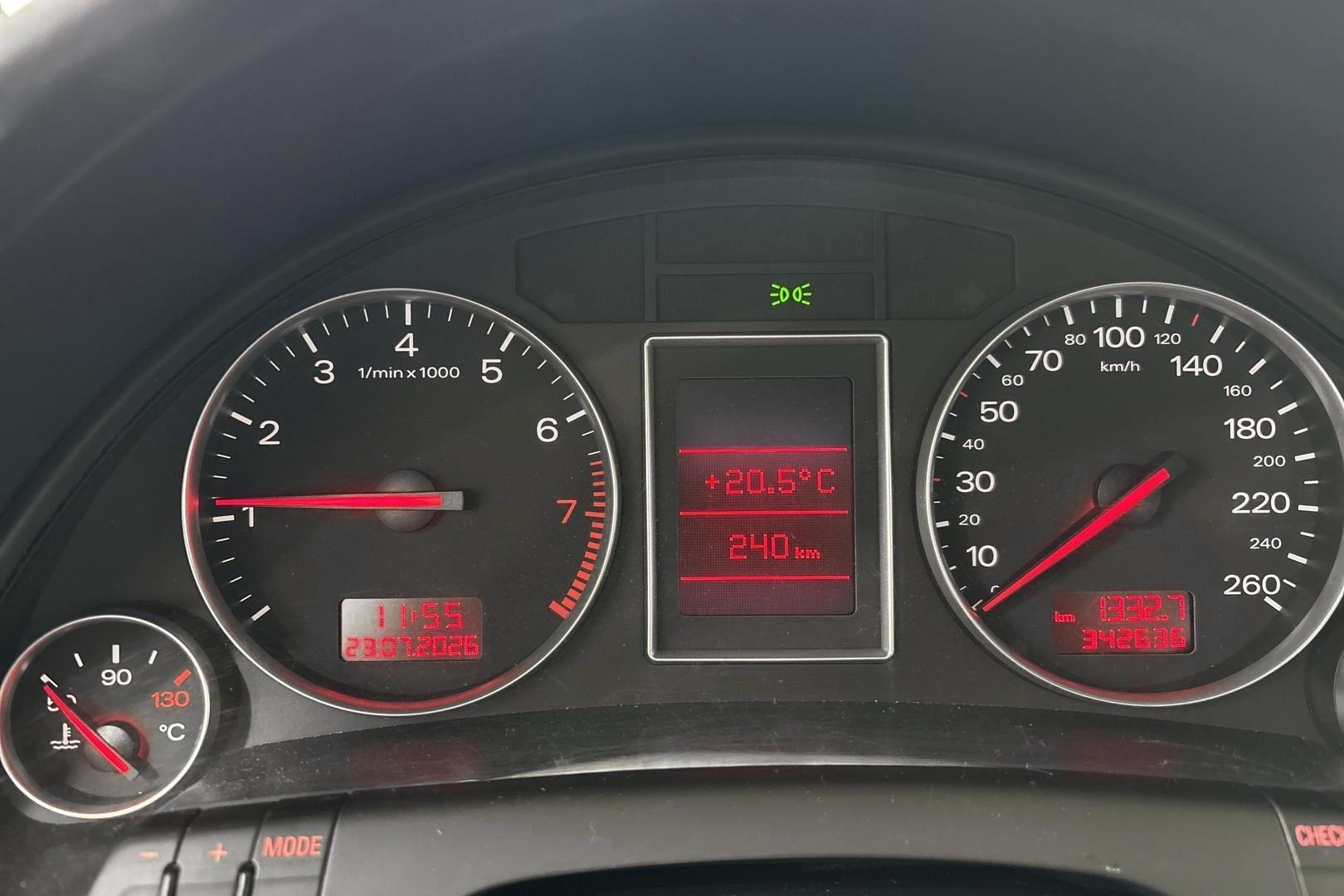 AUDI A4 2003