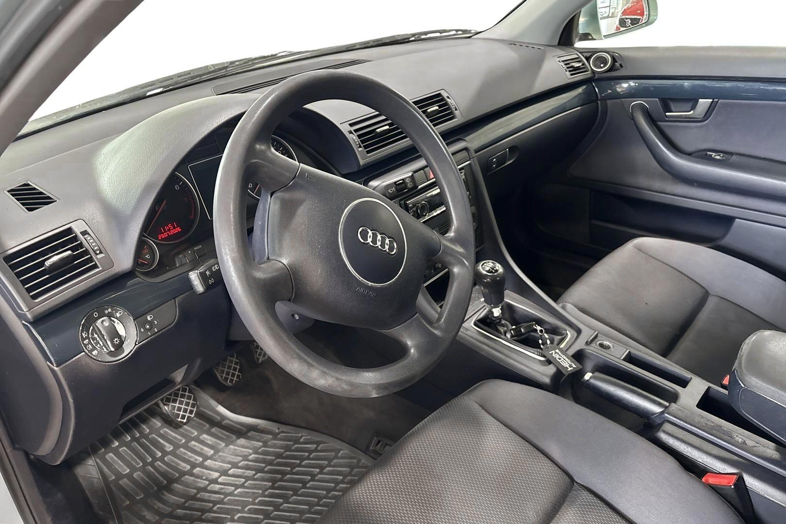 AUDI A4 2003