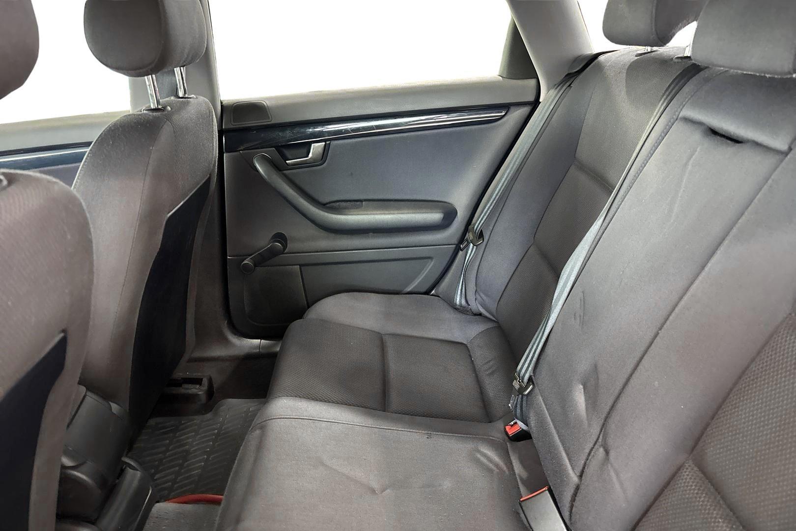 AUDI A4 2003