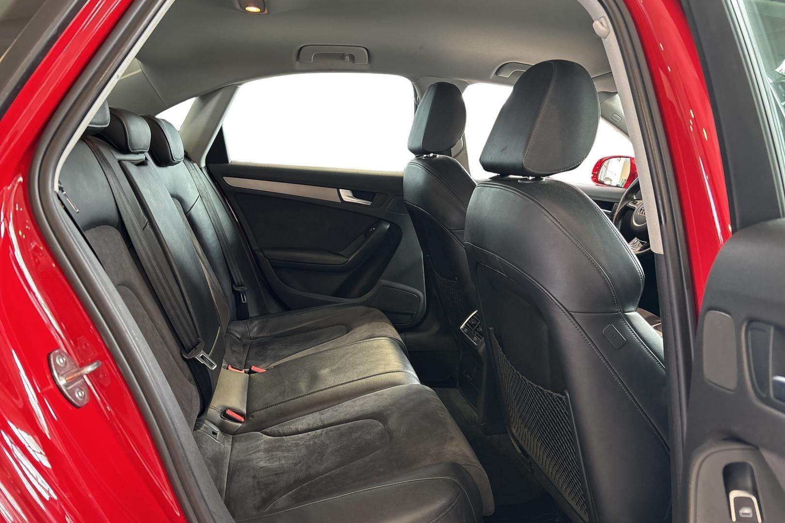 AUDI A4 2015