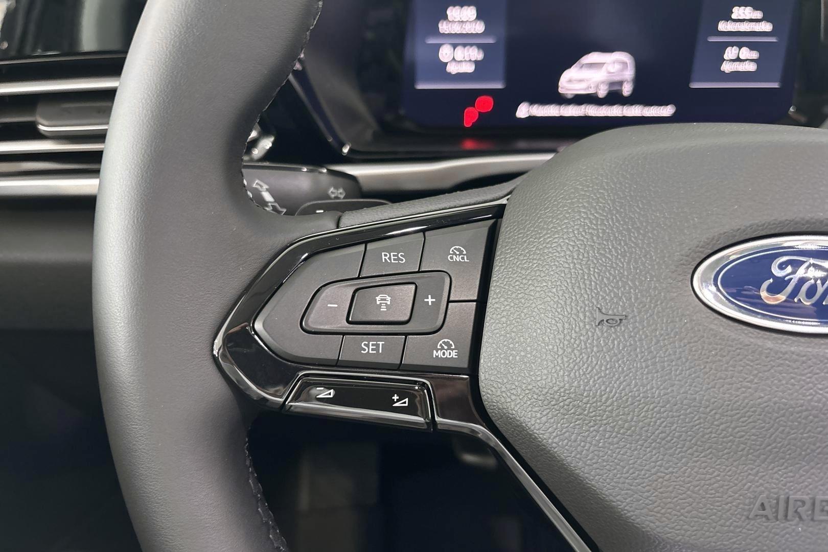FORD Grand Tourneo Connec 2025