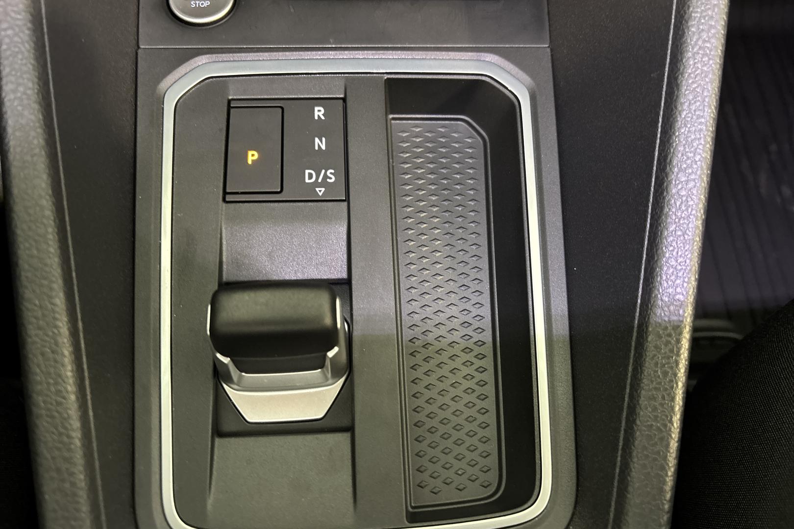 FORD Grand Tourneo Connec 2025