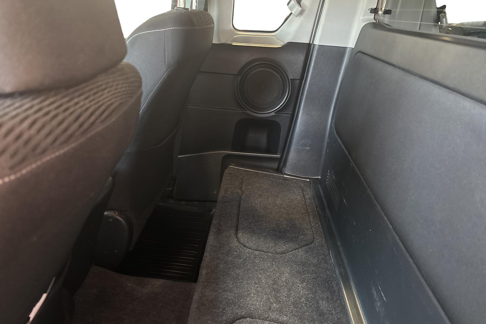 TOYOTA HILUX 11