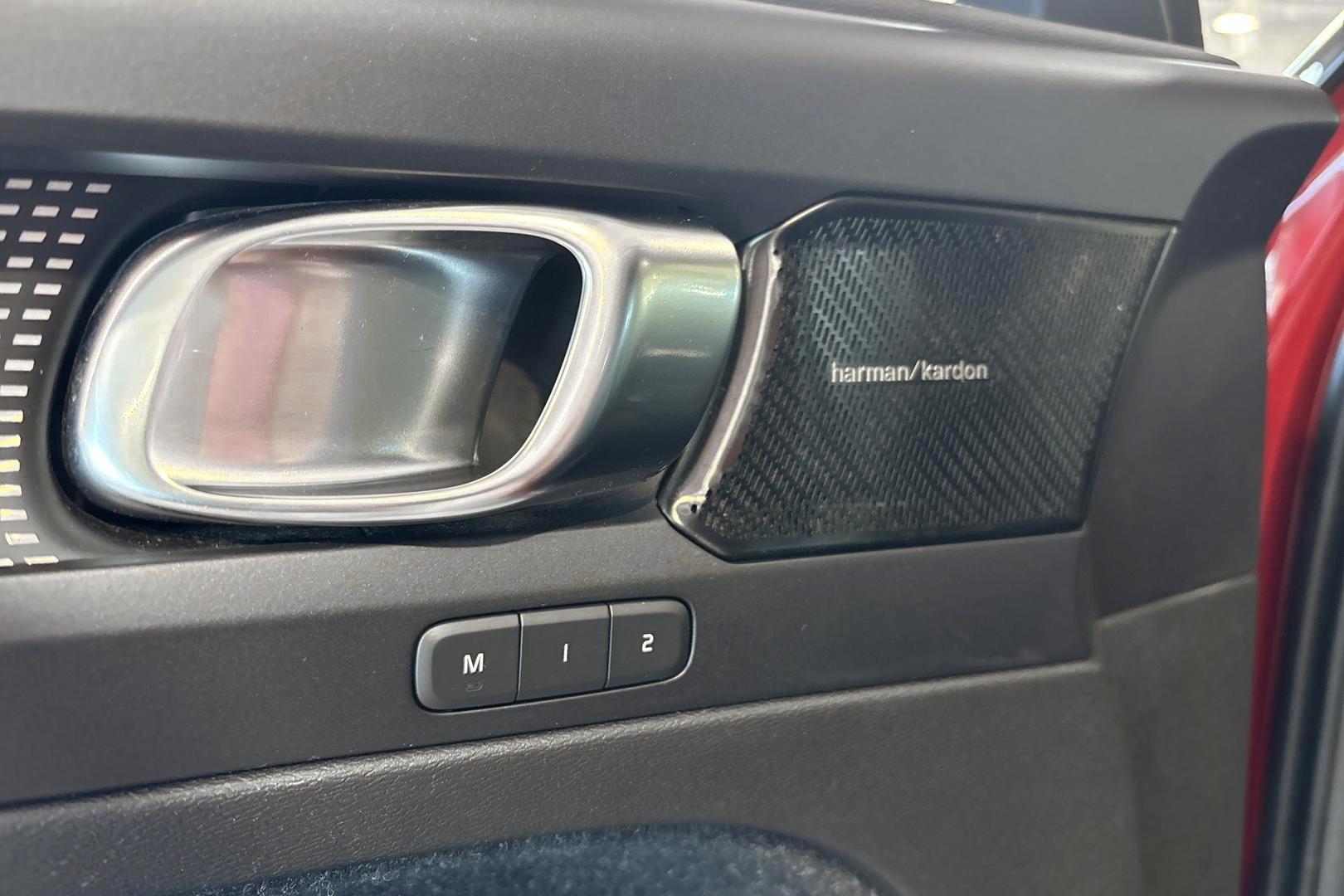 Volvo XC40 2021
