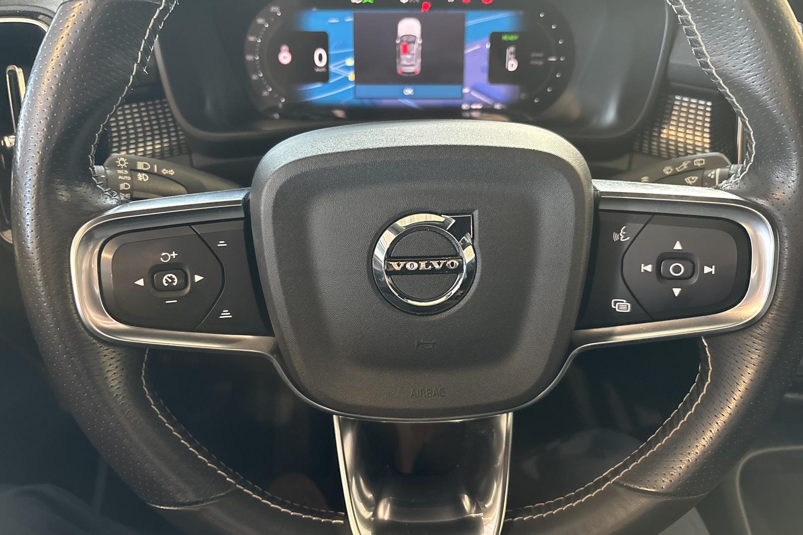 Volvo XC40 2021
