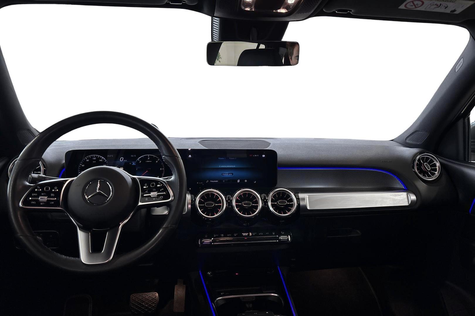MERCEDES-BENZ GLB 2023