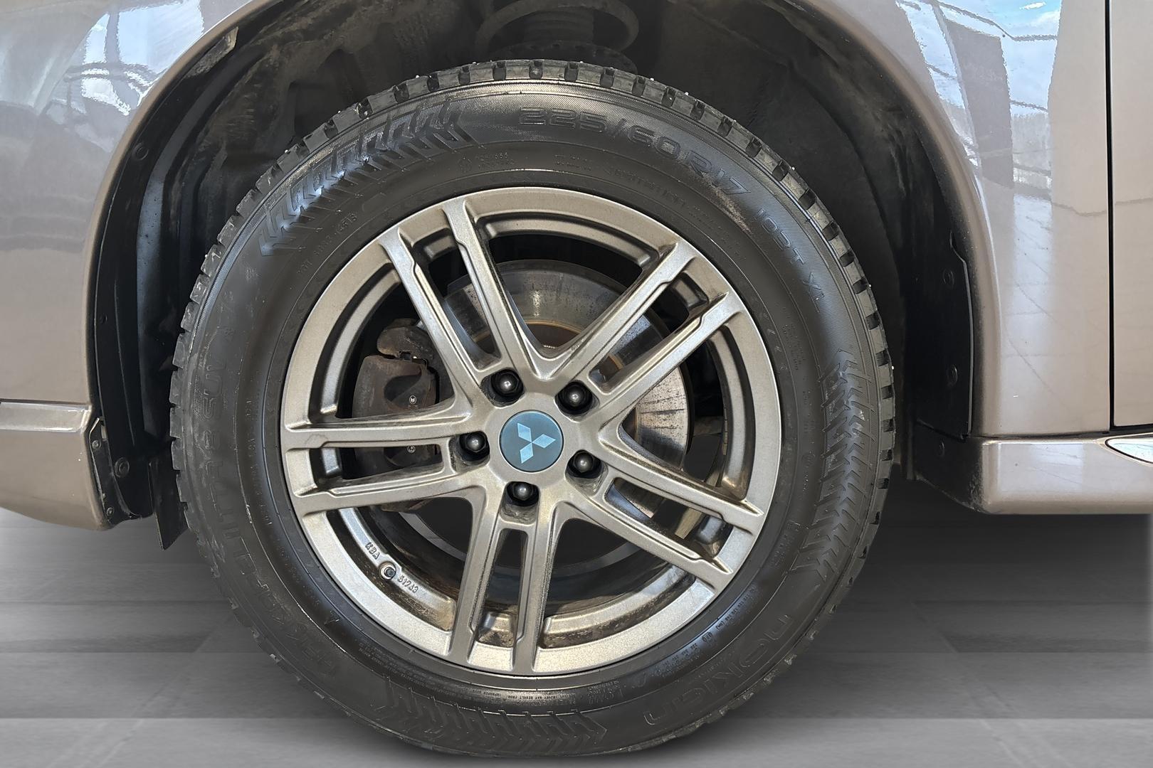 Mitsubishi Outlander PHEV 2019