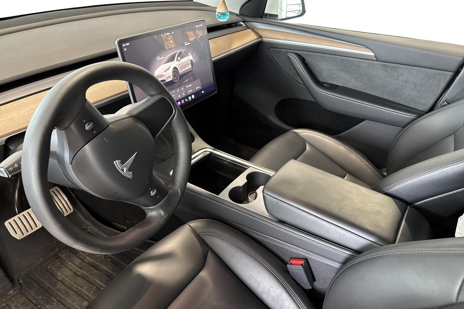 Tesla Model Y 2022