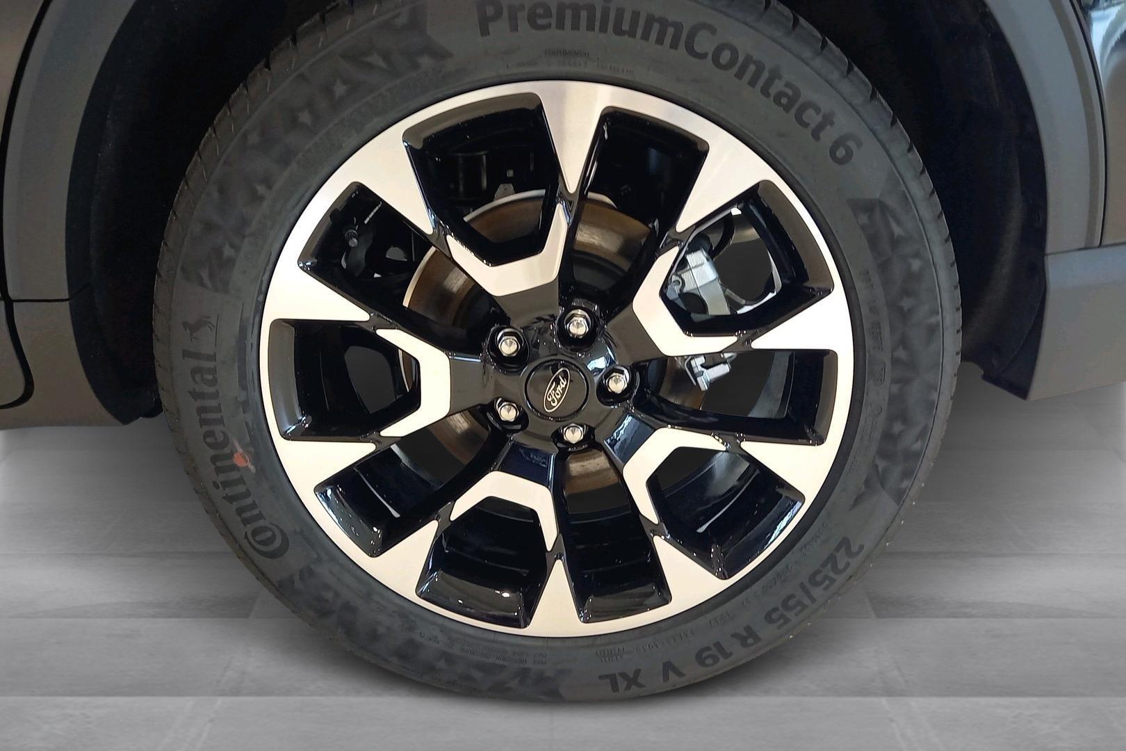 FORD Kuga 2026