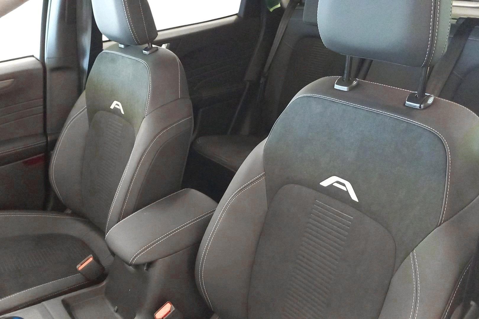 FORD Kuga 2026