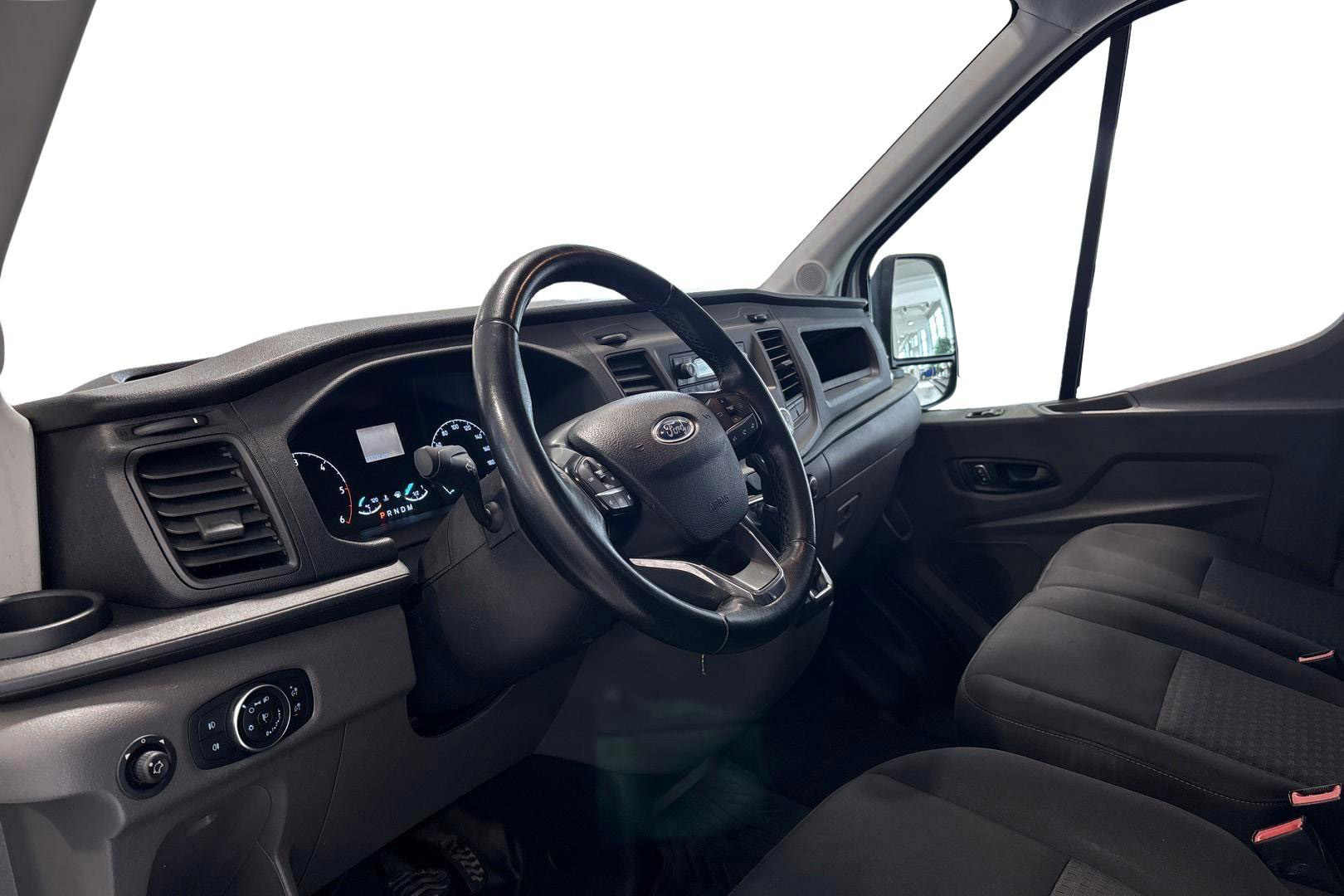 FORD TRANSIT 9