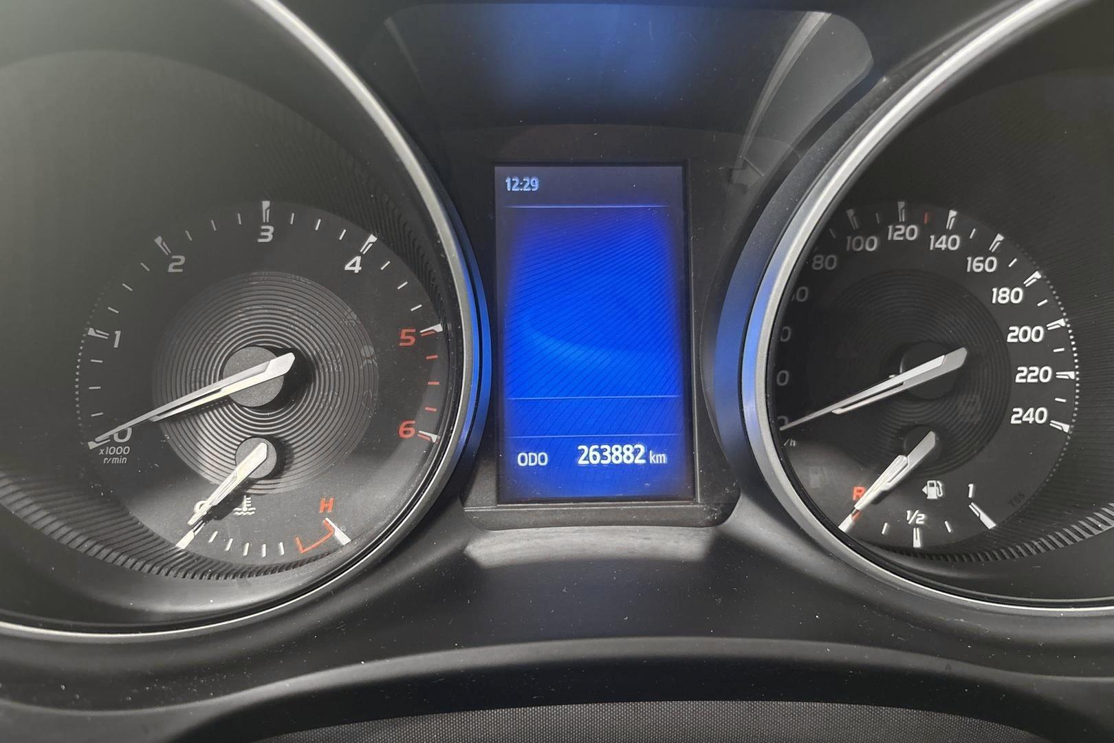 TOYOTA Avensis 17