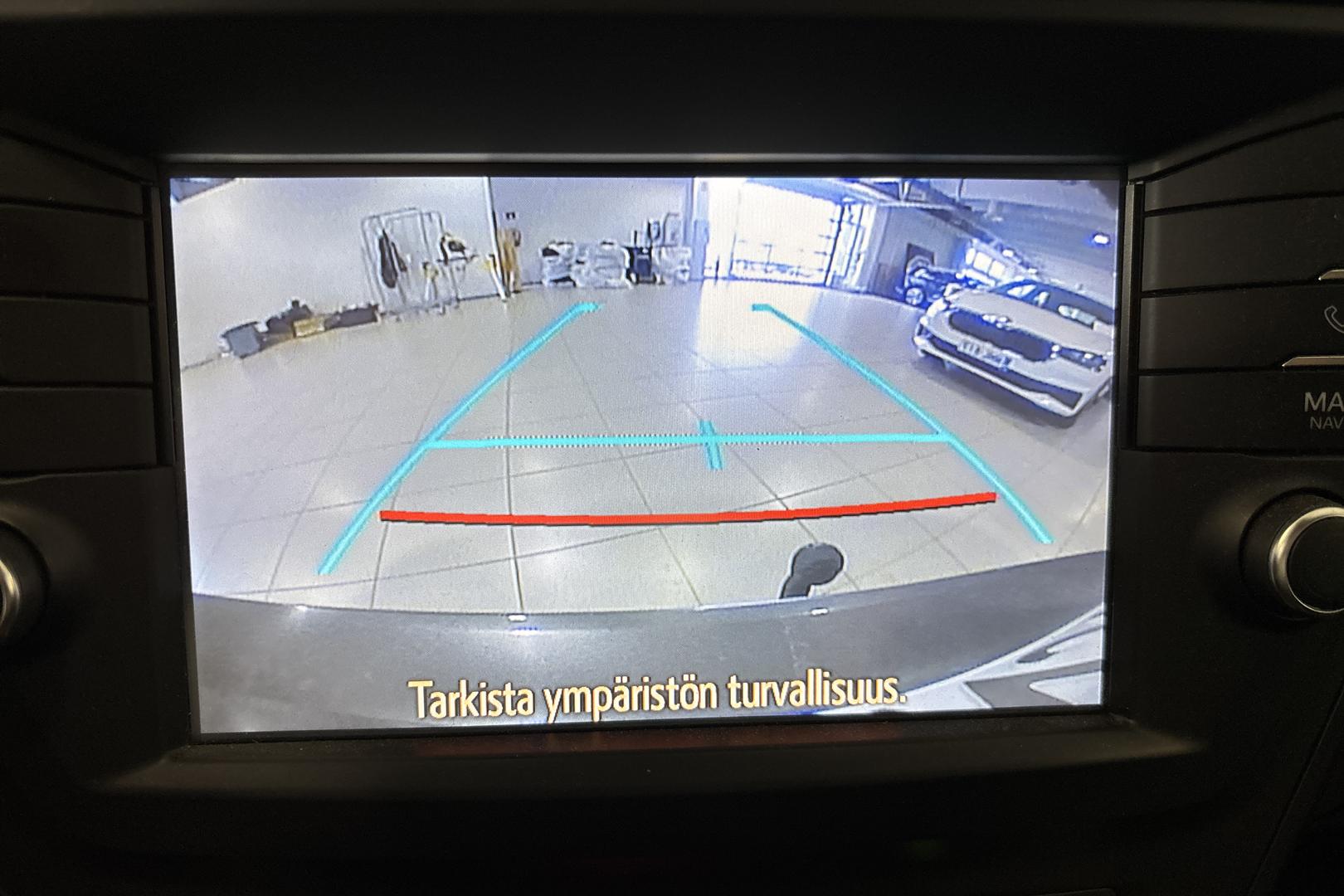 TOYOTA Avensis 2015