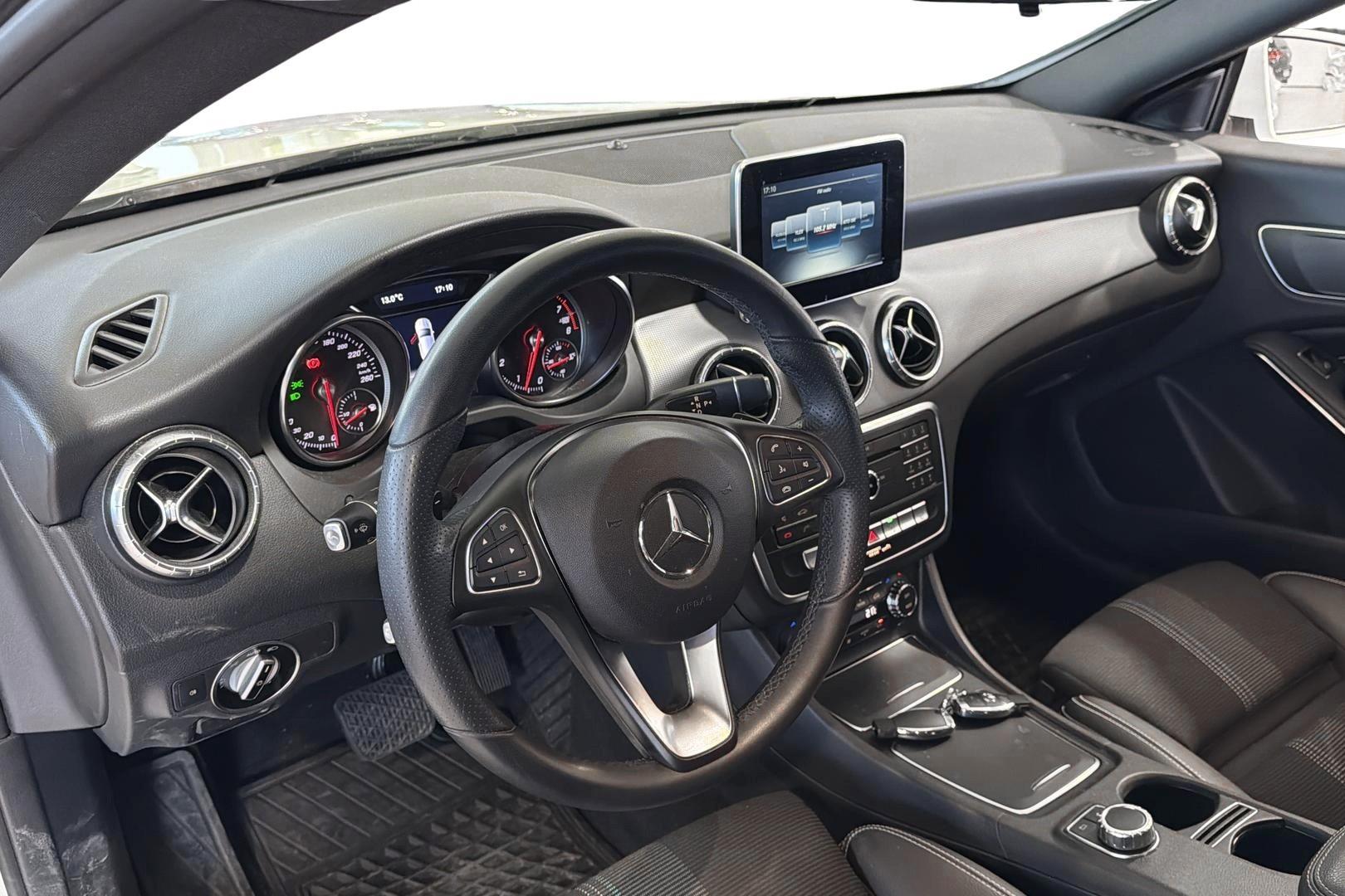 Mercedes-Benz CLA 2017