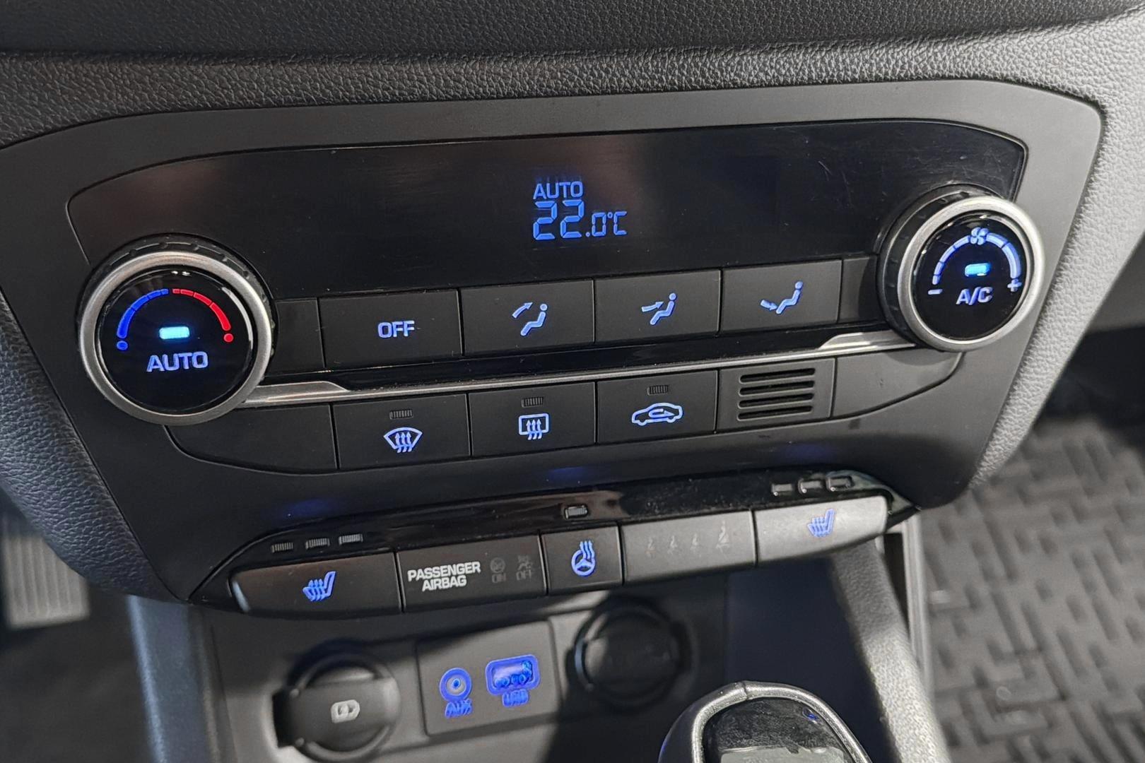 HYUNDAI i20 Hatchback 2018