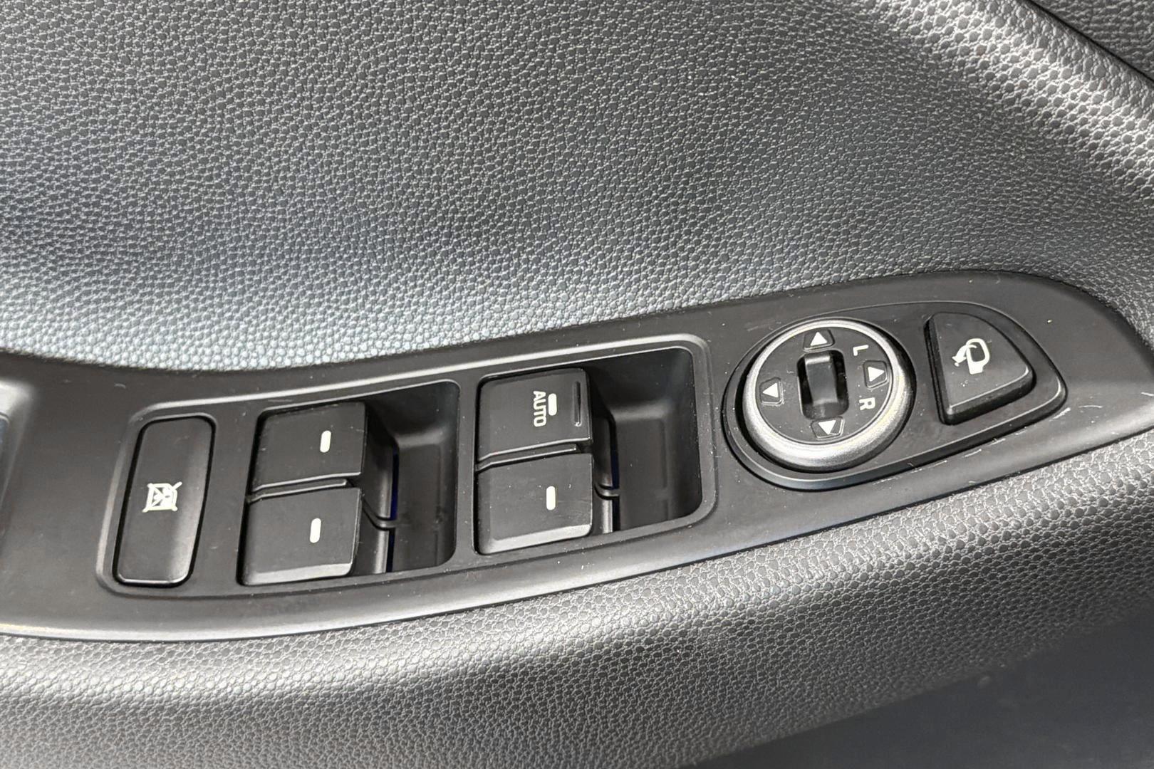 HYUNDAI i20 Hatchback 2018