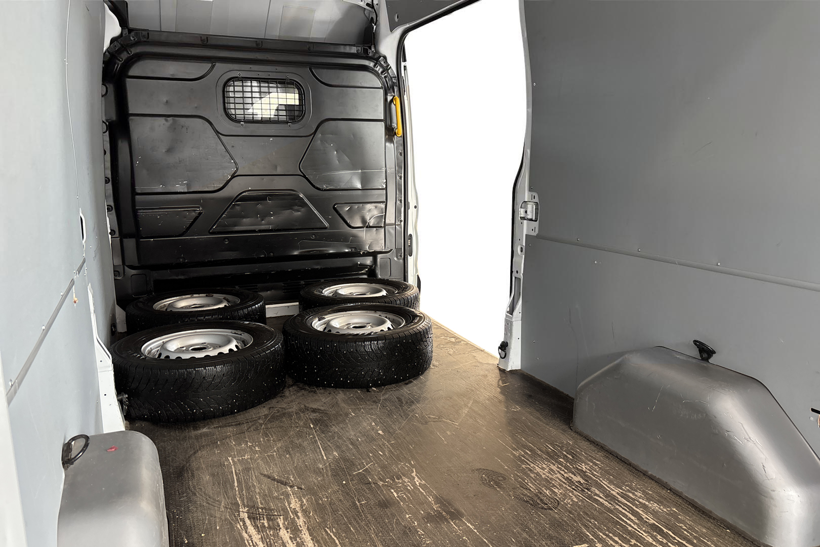 Ford Transit 13