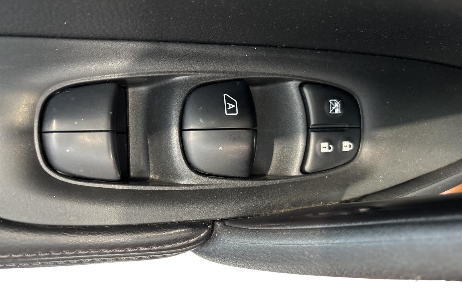 NISSAN X-TRAIL 2014
