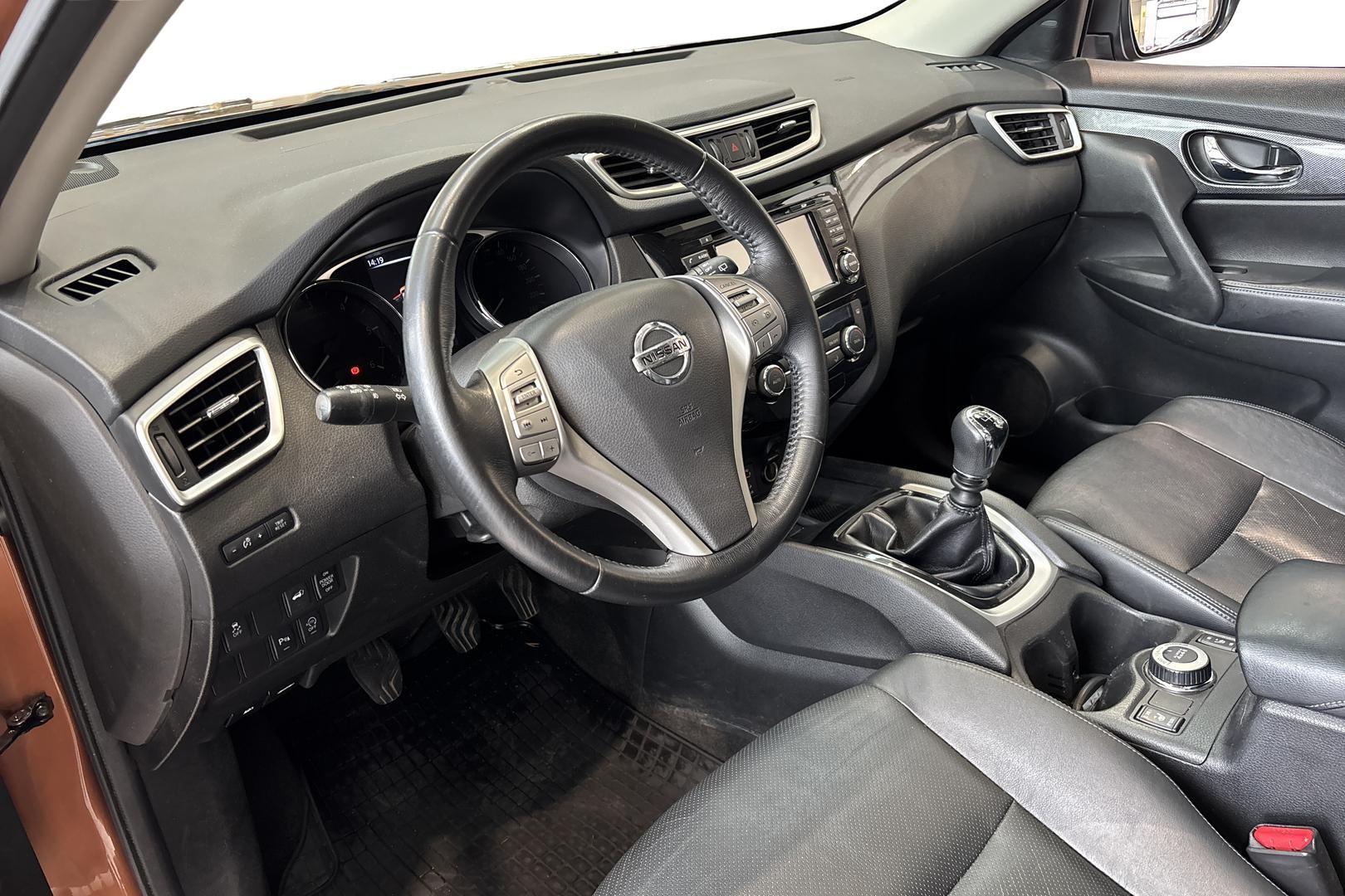NISSAN X-TRAIL 2014