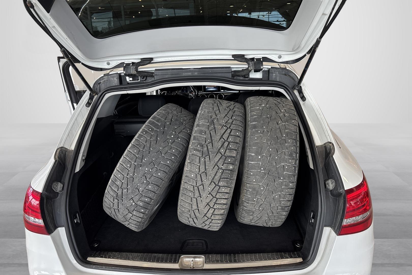 MERCEDES-BENZ C 2015
