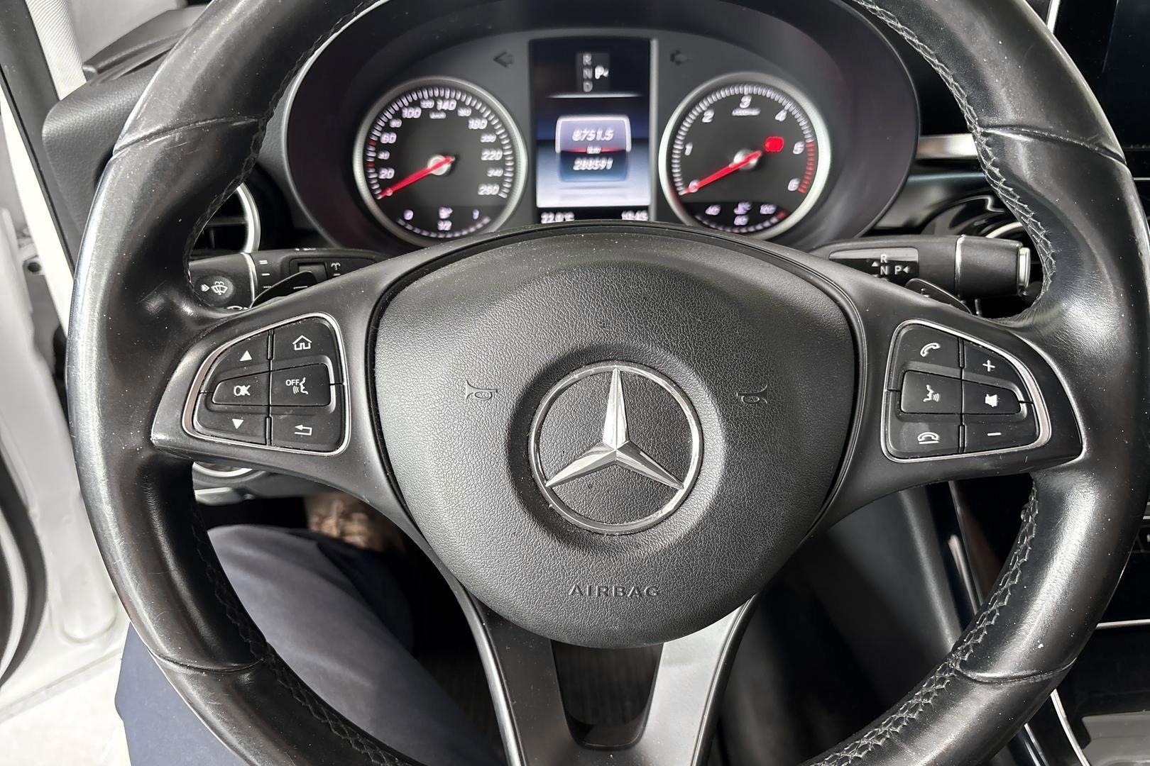 MERCEDES-BENZ C 2015