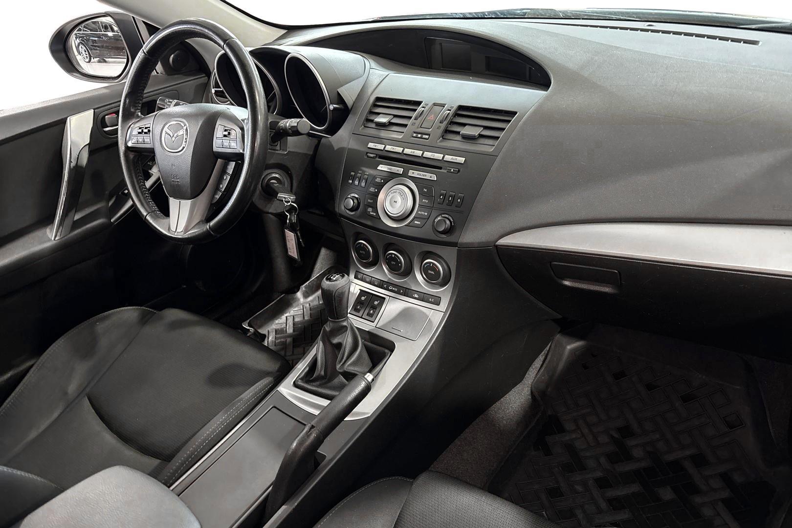 MAZDA Mazda3 2010