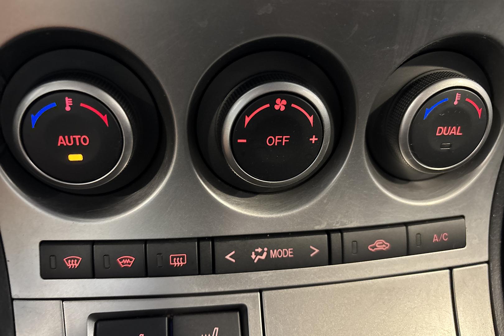 MAZDA Mazda3 2010